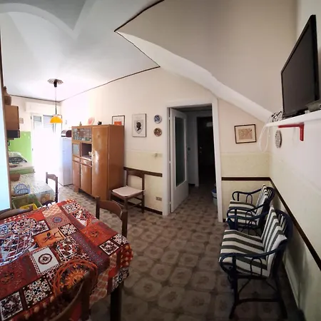 Villino Di Girolamo *