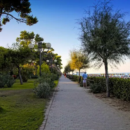 Villino Di Girolamo Pineto