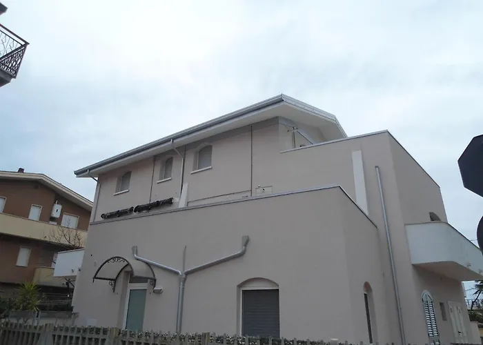 Villino Di Girolamo דירה פינטו